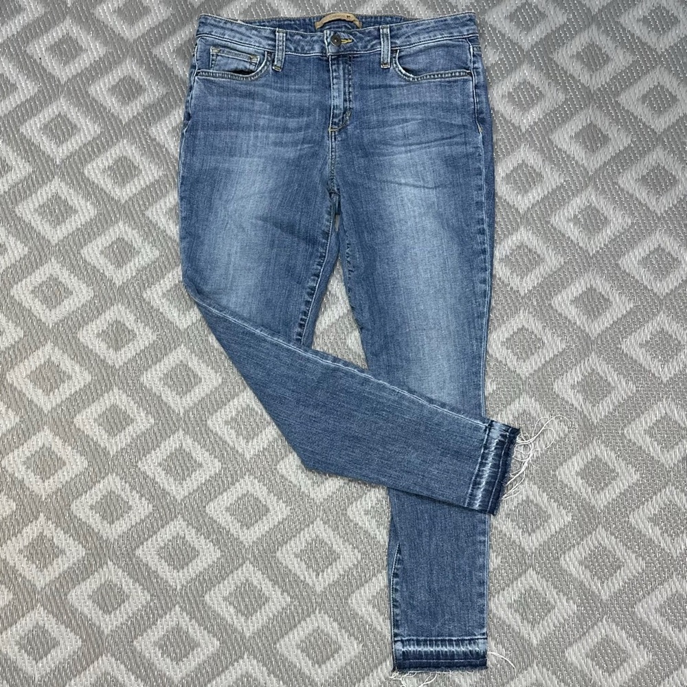 ⭐️Joe's Jeans The Skinny Ankle Raw Hem Jeans in Adah Wash [B78]